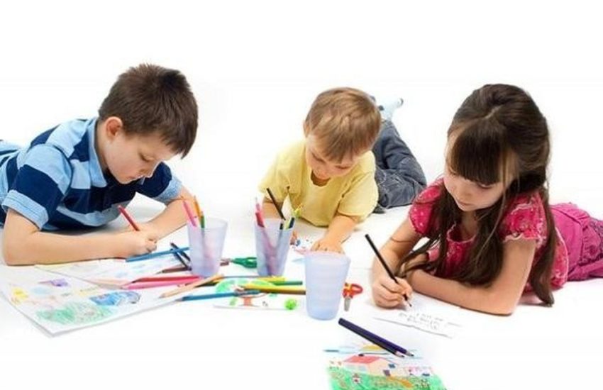 9. Nên cho con học vẽ tranh từ lúc mấy tuổi là phù hợp 1