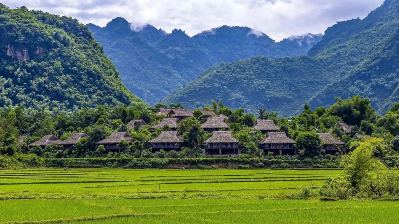 Ban Lac Mai Chau 1 1024x576